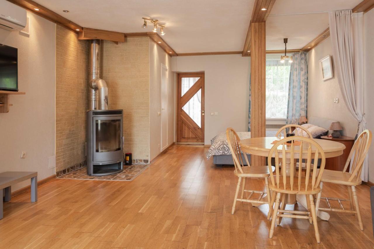 Cozy One Room Apartment With Yard Juodkrante Luaran gambar